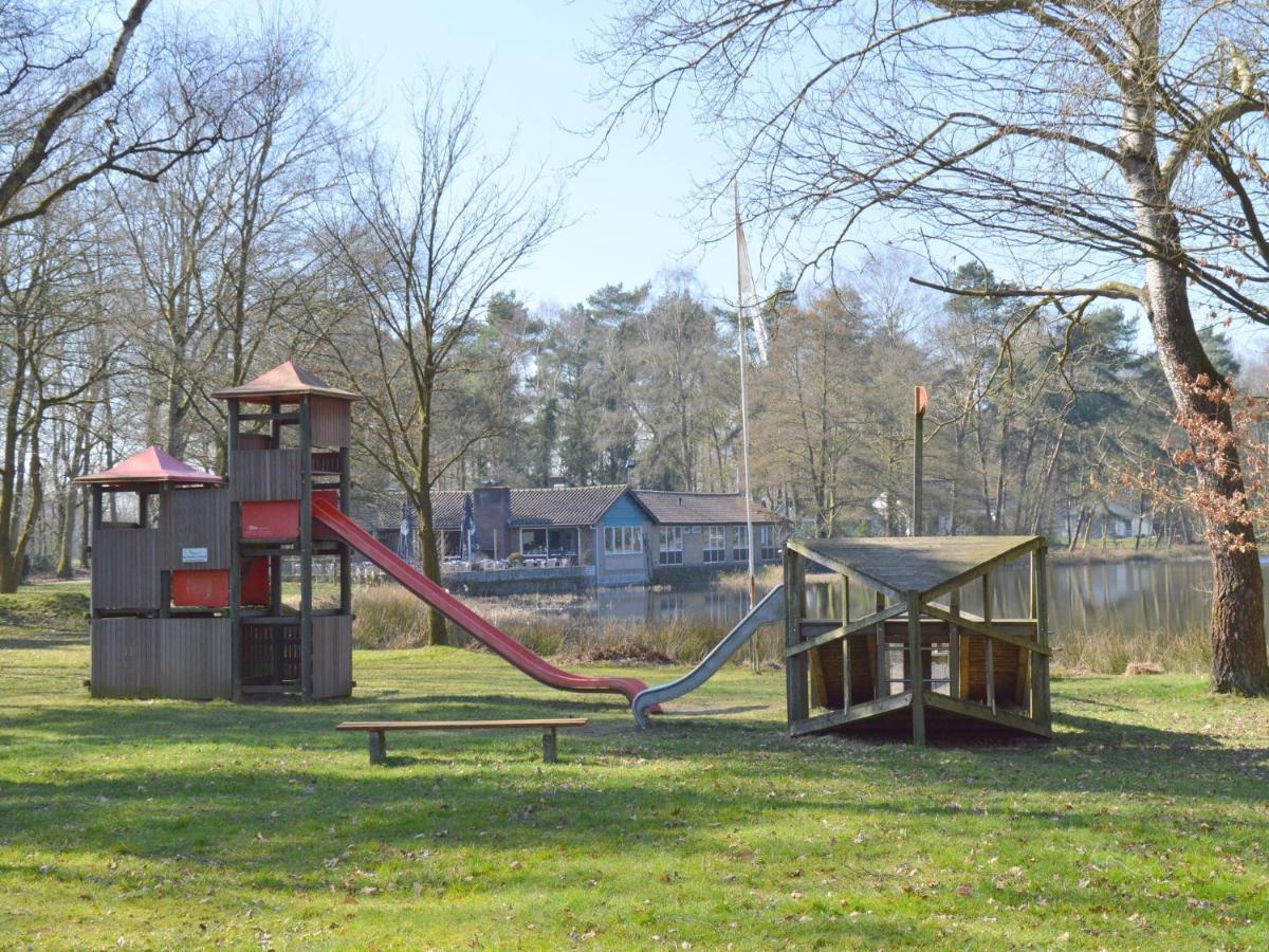 Lovely Holiday Home In Limburg Amid Lush Forest Stramproy ภายนอก รูปภาพ