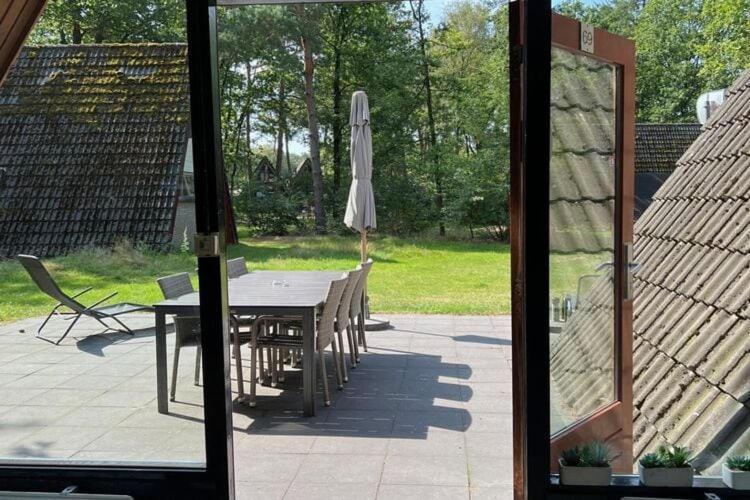Lovely Holiday Home In Limburg Amid Lush Forest Stramproy ภายนอก รูปภาพ