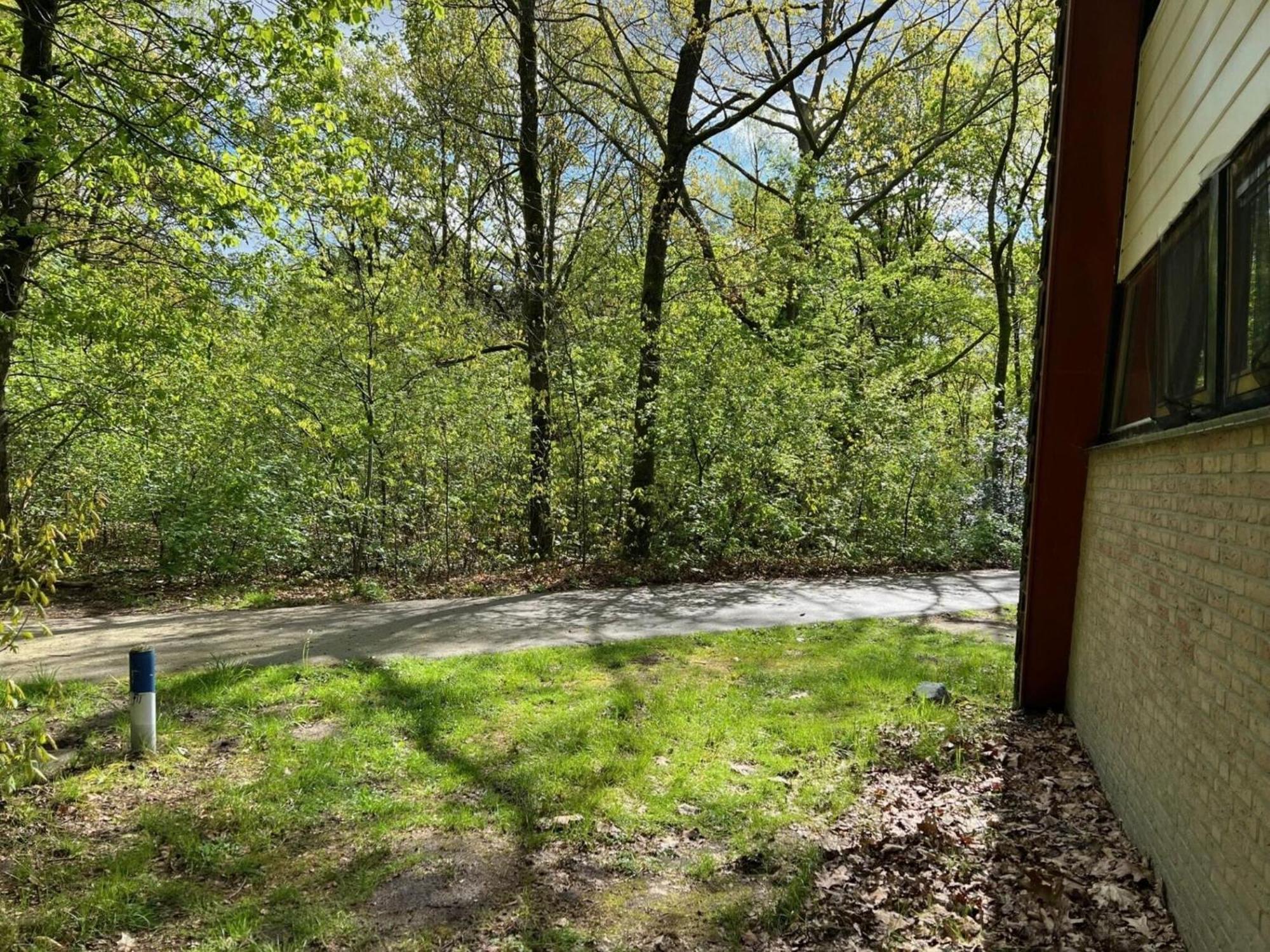 Lovely Holiday Home In Limburg Amid Lush Forest Stramproy ภายนอก รูปภาพ